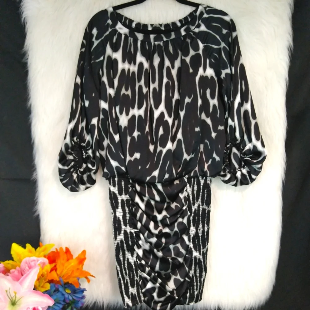 Jessica Simpson Black White and Gray Animal Print Long Sleeve Dress Size 6 - Picture 1 of 10